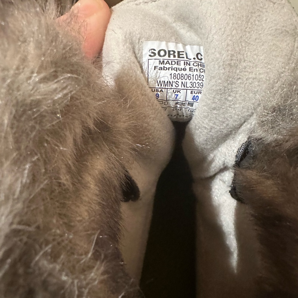 Sorel Winter Boot - image 5